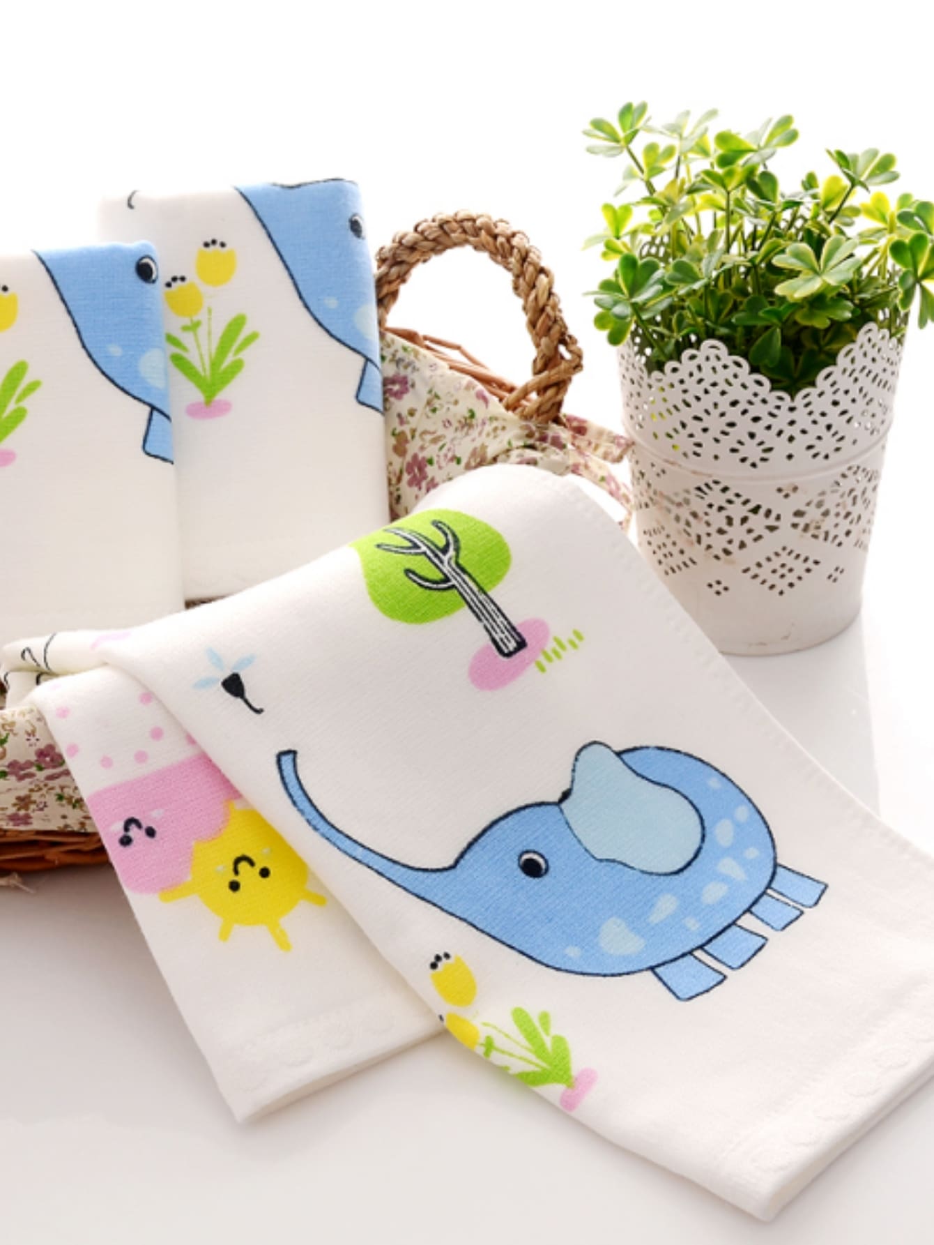 1入組大像印花面巾適合日常生活可愛織物面巾四季皆宜