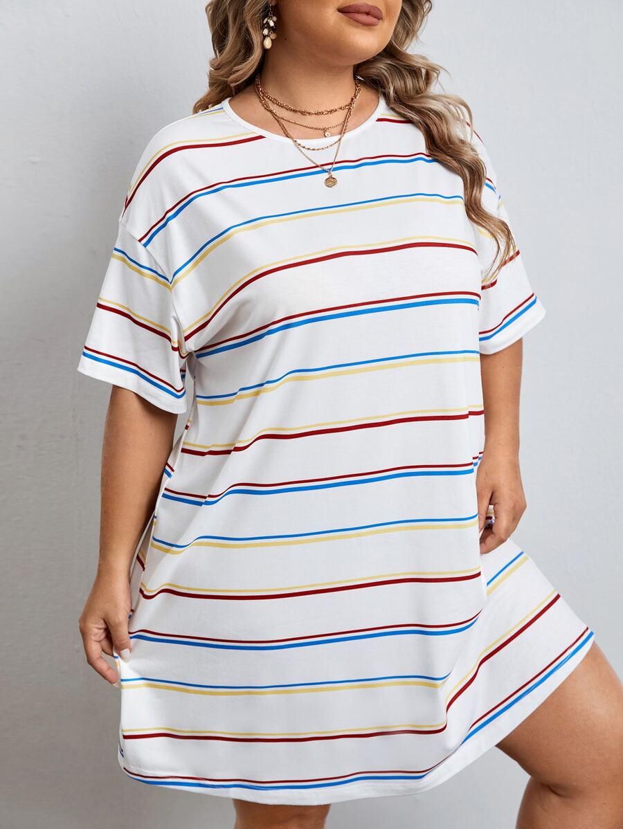 SHEIN LUNE Vestido estilo camiseta de hombros caídos con estampado de rayas - Blanco - Ver 1