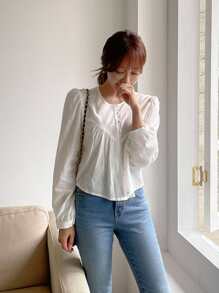 DAZY 純色鈕扣前蓬蓬袖上衣 - 白色 - 查看 3