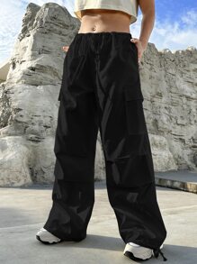 SHEIN EZwear 側翻蓋口袋腰部抽繩工裝褲 - 黑色 - 查看 3