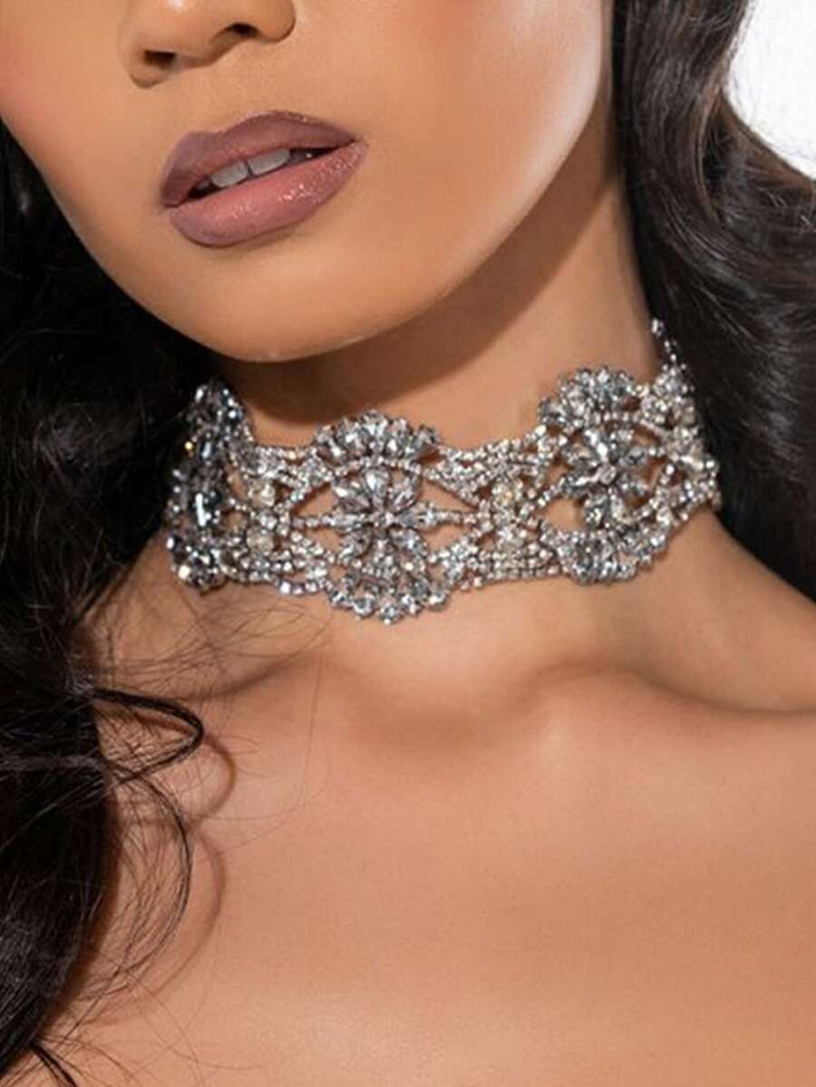 Rhinestone Decor Choker