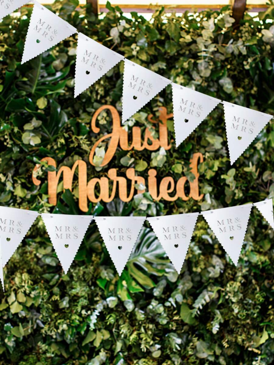 1入組白色浪漫花邊三角旗掛布，上面印有"MR&MRS"，適用於戶外婚禮慶典裝飾 - 白色 - 查看 1