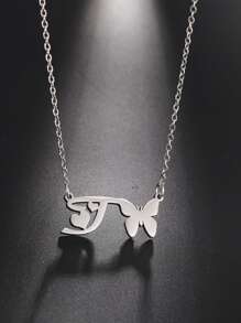 1 pieza Collar con letras del abecedario y mariposa hueca de acero inoxidable de moda - Plateado - Ver 9