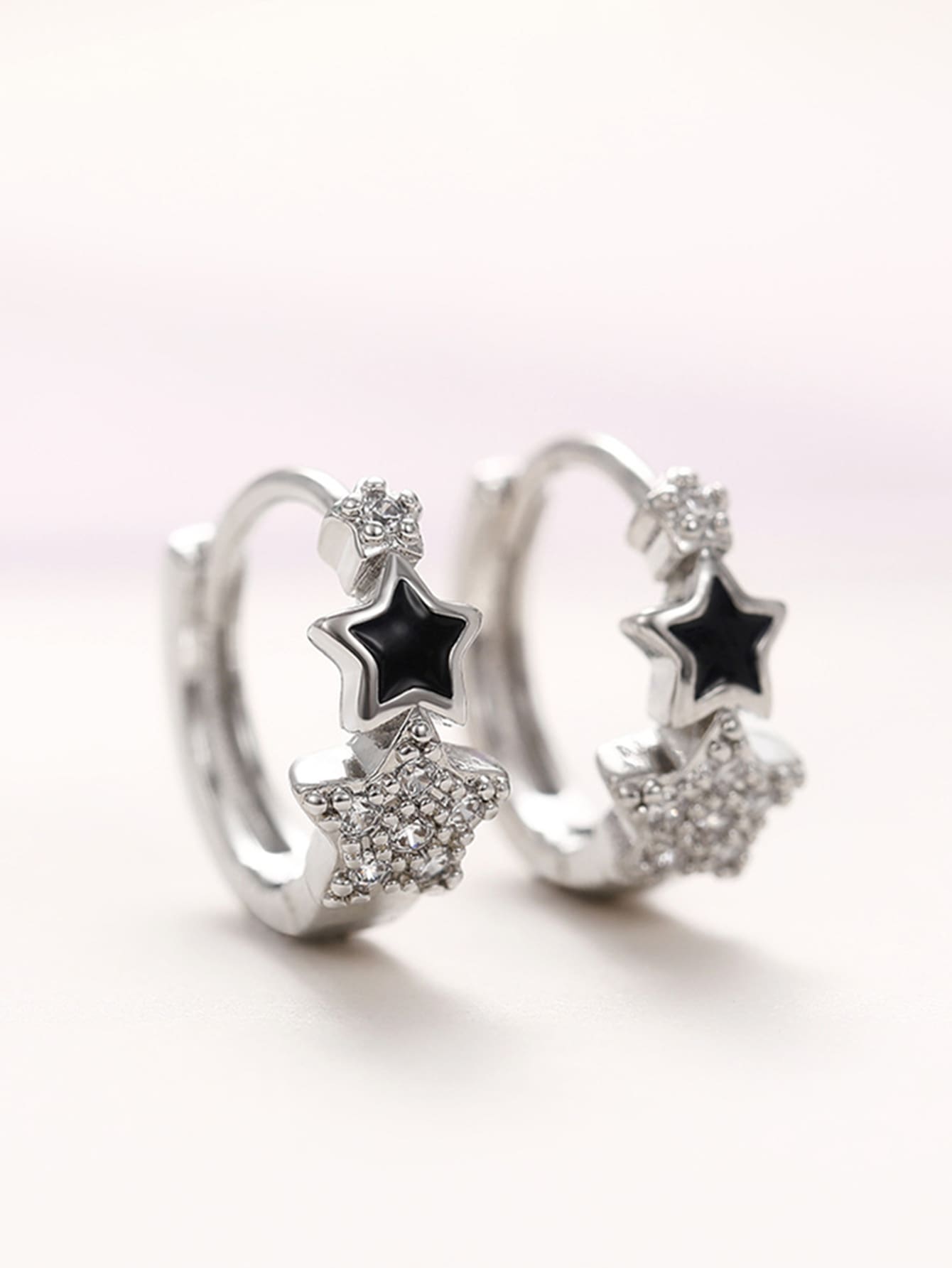 Pendientes de aro con diamante de imitación & con diseño de estrella - Plateado - Añade 1
