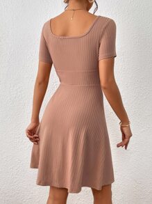 SHEIN Frenchy 胸部褶皺前繫帶條紋針織連衣裙 - 藕粉色 - 查看 2