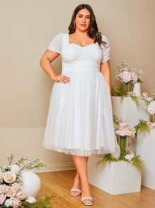 SHEIN Belle Plus 1pc Ruched Sweetheart Neck Ruched Bust Mesh Overlay Wedding Dress - White - View 6