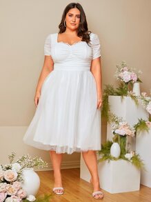 SHEIN Belle Plus 1pc Ruched Sweetheart Neck Ruched Bust Mesh Overlay Wedding Dress - White - View 2