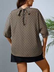 SHEIN Unity Plus Allover Print Batwing Sleeve Blouse - Multicolor - View 2