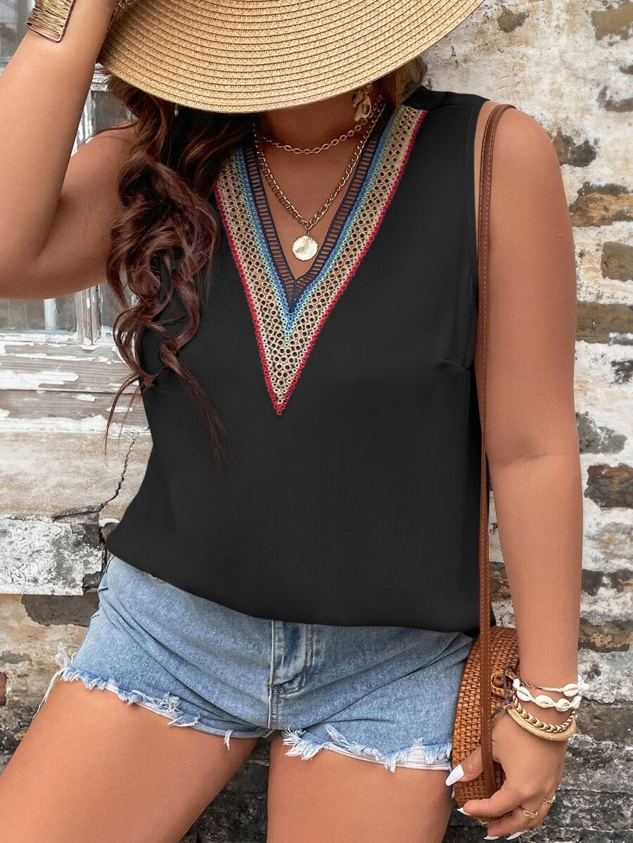 SHEIN LUNE Plus Contrast Tape Sleeveless Blouse - Black - View 1