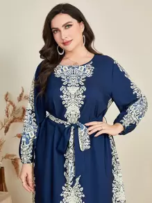 Al Najma Plus Baroque Print Belted Dress - Navy Blue - View 6