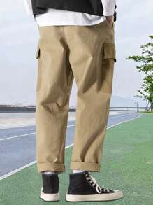 Manfinity Hypemode Men Letter Patched Detail Flap Pocket Side Drawstring Waist Cargo Trousers - Khaki - View 2