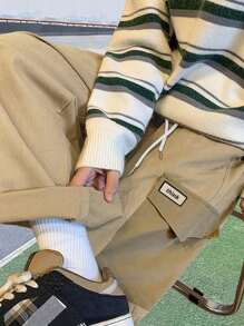 Manfinity Hypemode Men Letter Patched Detail Flap Pocket Side Drawstring Waist Cargo Trousers - Khaki - View 3