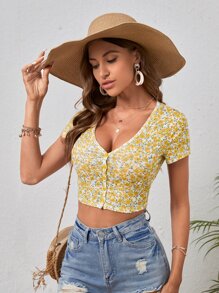 SHEIN VCAY Ditsy Floral Print Button Front Crop Tee - Multicolor - View 4