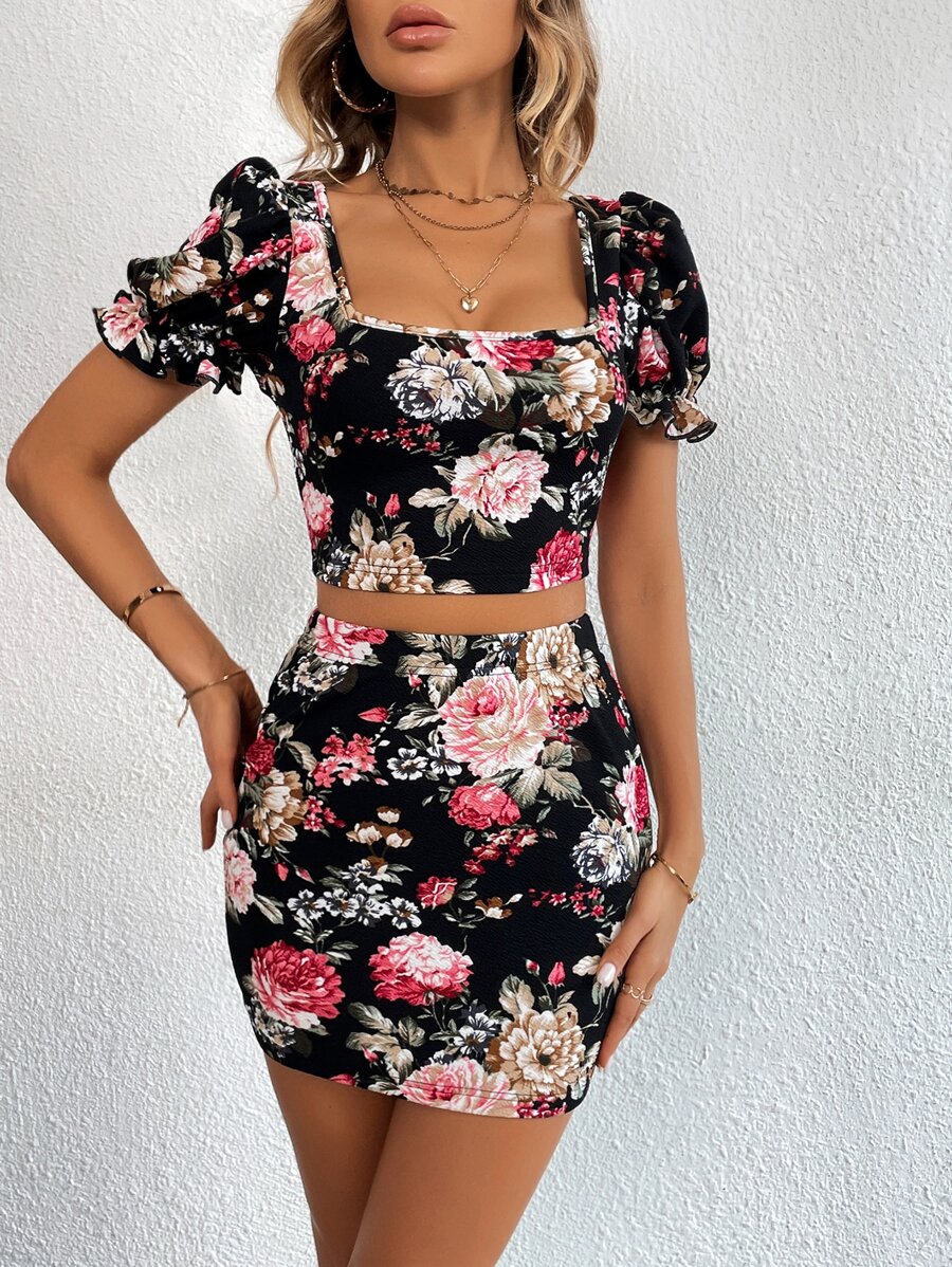 SHEIN Privé Floral Print Puff Sleeve Crop Top & Bodycon Skirt - Black - View 1