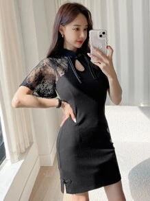 DAZY Đầm Thắt nơ trước Tương phản ren Chia màu trơn Thanh lịch - màu đen - Xem 6