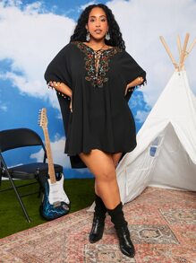 SHEIN CURVE+ 大碼花卉刺繡流蘇邊蝙蝠袖連衣裙 - 黑色 - 查看 7