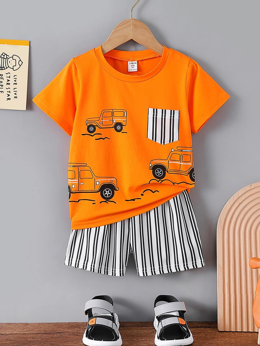 SHEIN Chàng trai trẻ In Ô tô Áo thun & Sọc Quần short - Nhiều màu - Xem 1