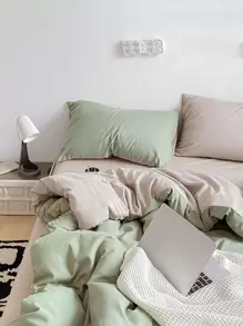 3pcs Soft Bedding Set With Duvet Cover And 2 Pillow Shams, No Filling, Machine Washable, For Dormitory/Bedroom - Green - View 1