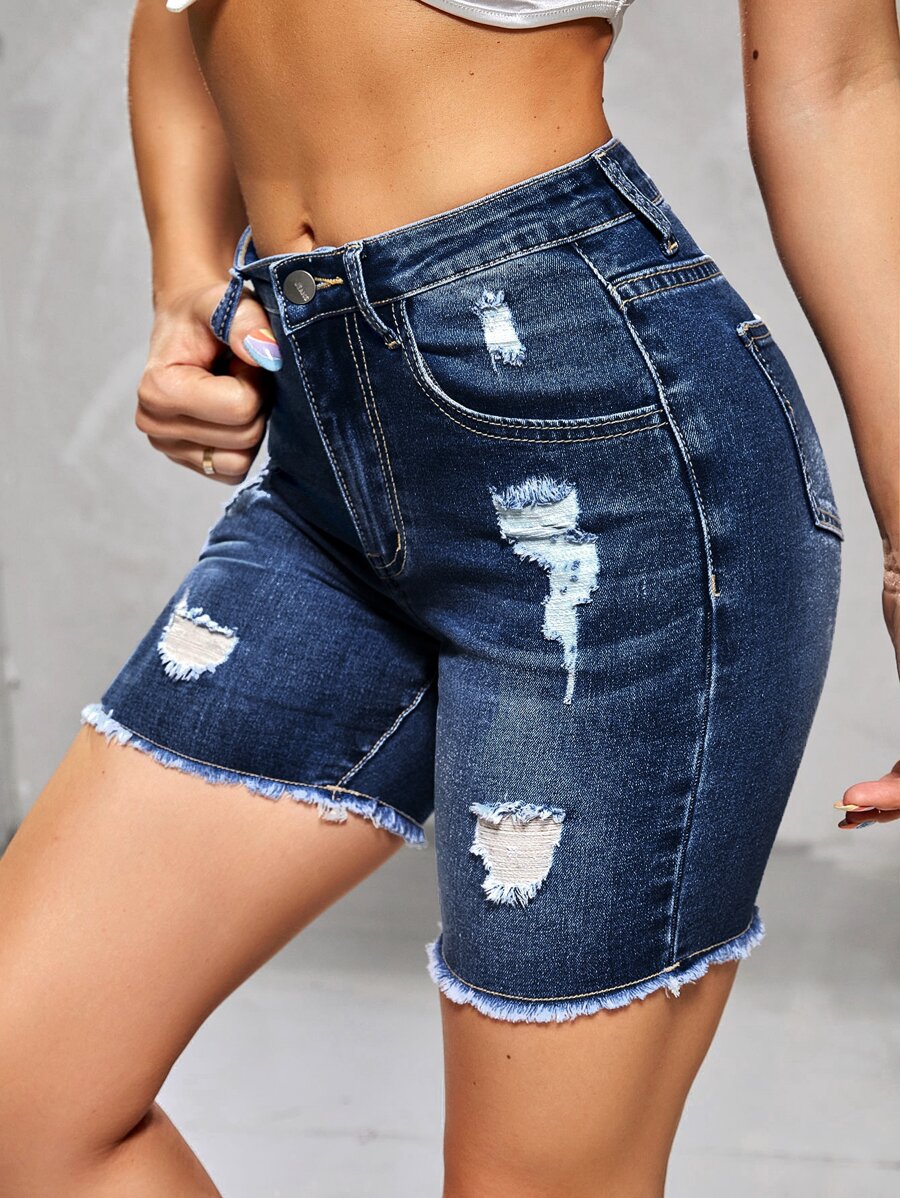 SHEIN Essnce 破洞毛邊牛仔短褲 - 深色水洗藍 - 查看 1
