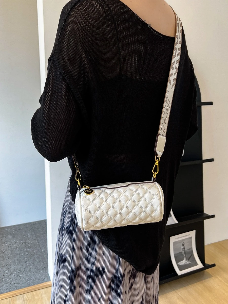 Mini Quilted Pattern Bucket Bag