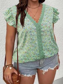 SHEIN LUNE Plus Ditsy Floral Print Guipure Lace Trim Butterfly Sleeve Blouse - Mint Green - View 1