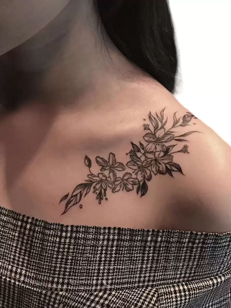 件鎖骨花卉圖案防水臨時紋身，效果持久 - 黑色 - 查看 1
