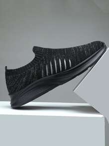Men Striped Pattern Low-top Running Shoes, Sporty Outdoor Sneakers - Black - View 4