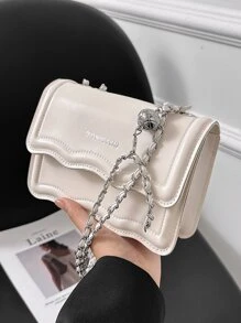 Bolsa cuadrada mini con estampado de letra con cadena con solapa - Beis - Ver 1