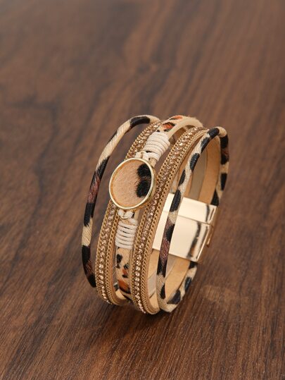 Pulsera a capas con patrón de leopardo con diseño redondo