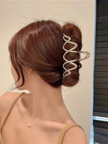 Minimalist Hair Claw - Silver - View 1