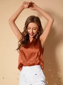 SHEIN BAE 纯色 V 领缎面无袖衬衫、无袖上衣