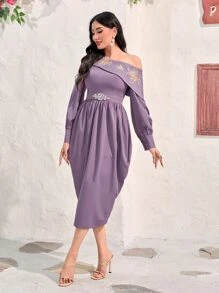 Modelyn Asymmetrical Neck Floral Embroidery Rhinestone Detail Dress - Lilac Purple - View 3