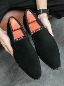 Men British Style Pointed Toe Slip-On Leather Shoes Simple Solid Color