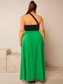 SHEIN SXY 大碼單肩鏤空短款上衣 - 黑色 - 查看 2