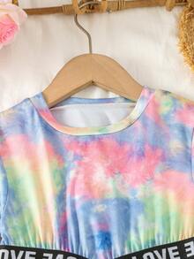 小女童紮染腰部鏤空字母織帶細節洋裝