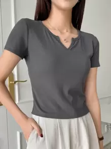 DAZY Đồ đan Ribbed Cổ có Lỗ hổng Áo thun - Màu xám đen - Xem 2