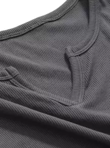 DAZY Đồ đan Ribbed Cổ có Lỗ hổng Áo thun - Màu xám đen - Xem 3