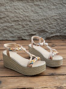 女士隨機花朵圖案編織細節珠子裝飾露跟度假仿麂皮坡跟涼鞋 - 米色 - 查看 2