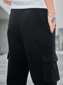 Manfinity Men Letter Graphic Flap Pocket Side Drawstring Waist Cargo Jeans - Black - View 7