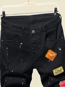 Manfinity LEGND Men Splatter Paint Letter Patch Ripped Frayed Denim Shorts - Black - View 3