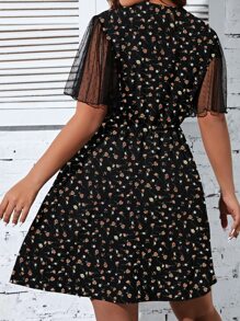 SHEIN Clasi Plus Ditsy Floral Print Contrast Mesh Butterfly Sleeve Dress - Multicolor - View 2