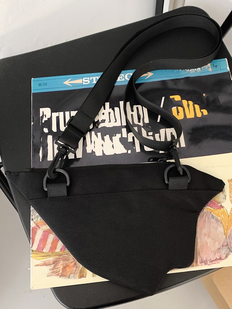 Bolsa creativa papel con diseño de avión - Blanco y Negro - Añade 7