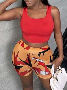Slaydiva Solid Crop Tank Top & Graphic Print Biker Shorts - Multicolor - View 9