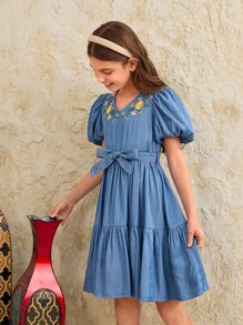 SHEIN Girls 1pc Floral Embroidery Puff Sleeve Ruffle Hem Belted Dress - Blue - View 7