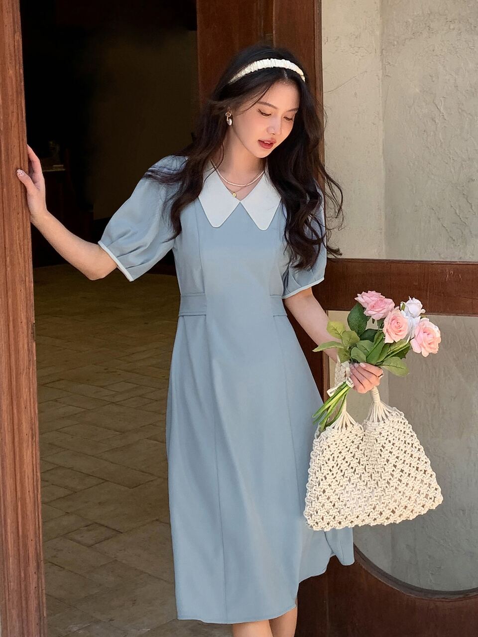 Contrast Collar Puff Sleeve Dress