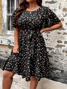 SHEIN LUNE 大碼碎花蝴蝶袖荷葉邊繫腰帶連衣裙 - 彩色 - 查看 3