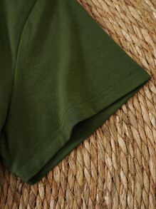 INAWLY Plus Cattle And Letter Graphic Tee - Army Green - View 4