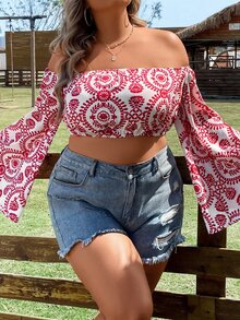 SHEIN Holidaya Plus Allover Print Off Shoulder Trumpet Sleeve Crop Top - Red and White - View 3