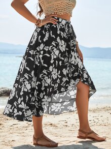 SHEIN Holidaya Falda con estampado floral bajo con fruncido con cinturón - Blanco y Negro - Ver 4
