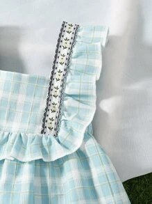 SHEIN Baby Plaid Print Ruffle Trim Top & Frill Hem Shorts - Blue and White - View 5